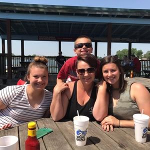 Meet your Posher, Edie